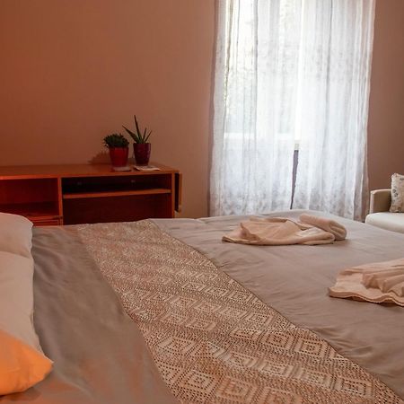 Hostel Teatro Trieste Eksteriør billede