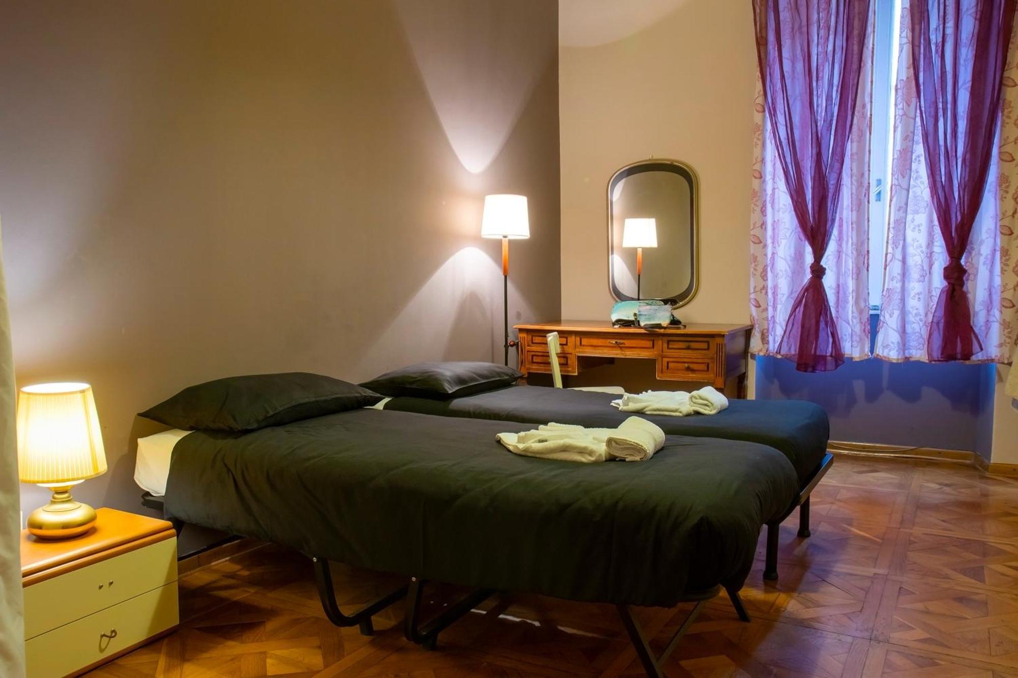 Hostel Teatro Trieste Eksteriør billede