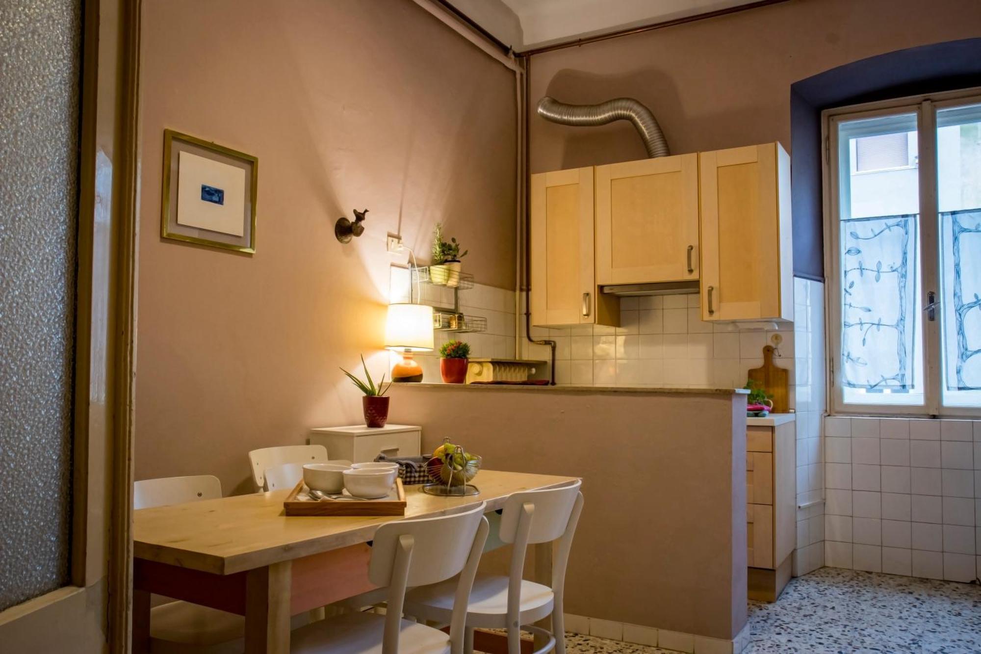 Hostel Teatro Trieste Eksteriør billede